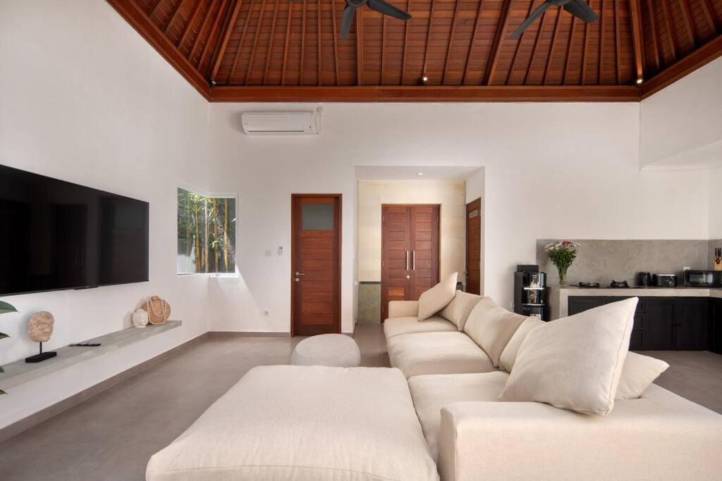 Bella Rose Villa *